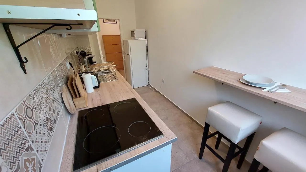 Comfy And Stylish Jewelry Box Apartamento Budapeste